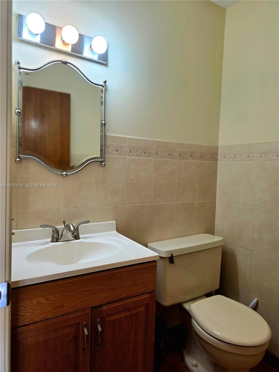 4496 Rende Lane Property Photo 3