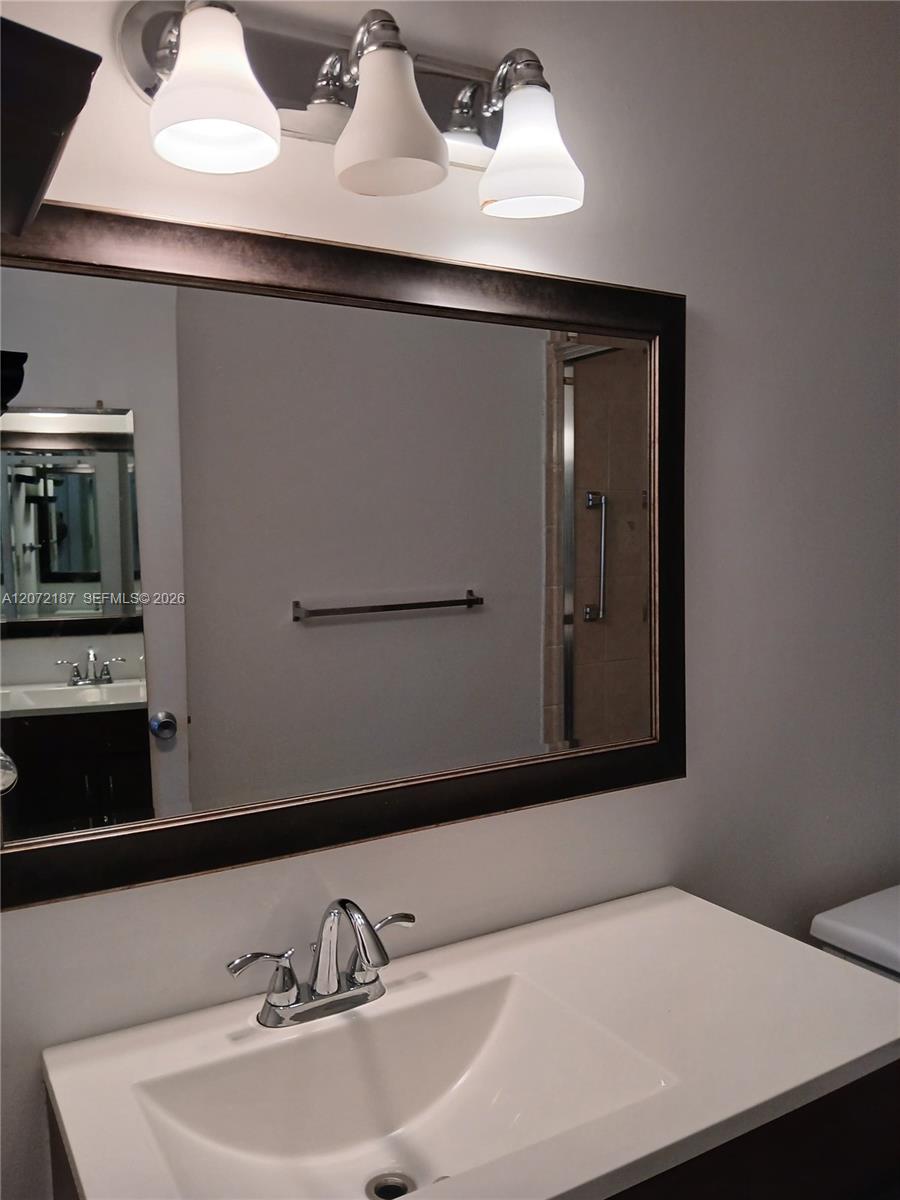 302 Lake Evelyn Drive 302 Property Photo 10