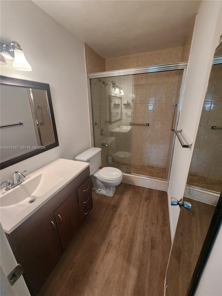 302 Lake Evelyn Drive 302 Property Photo 16
