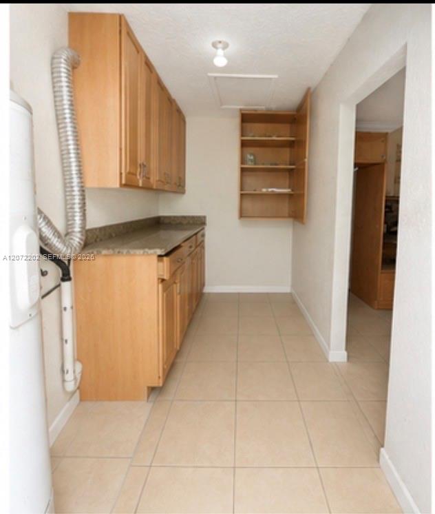 2221 Nw 30th Way Property Photo 5