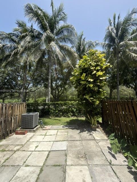 2245 Ne 42nd Avenue Property Photo 16