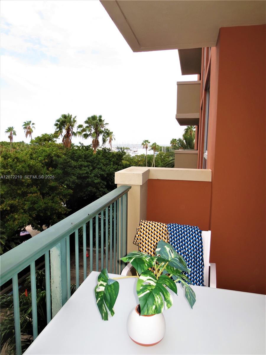 2951 S Bayshore Drive 505 Property Photo 12