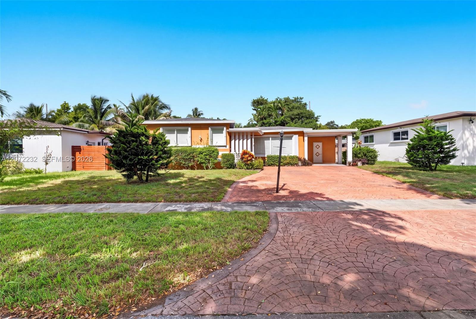 12140 Ne Miami Court Property Photo 3