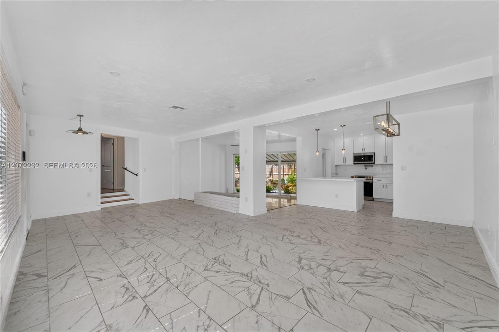 12140 Ne Miami Court Property Photo 6