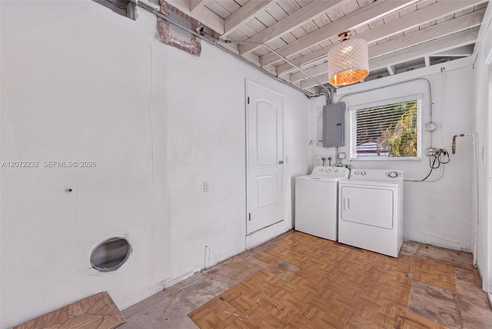 12140 Ne Miami Court Property Photo 11