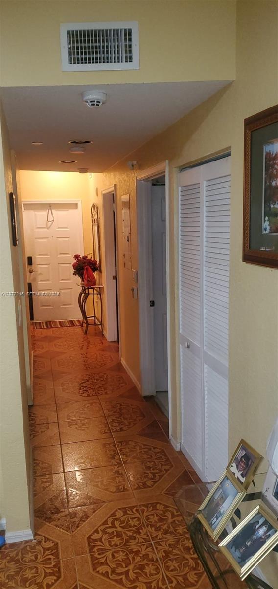 7775 Yardley Drive 211 Property Photo 7