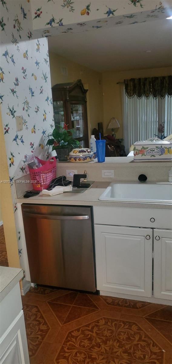 7775 Yardley Drive 211 Property Photo 12