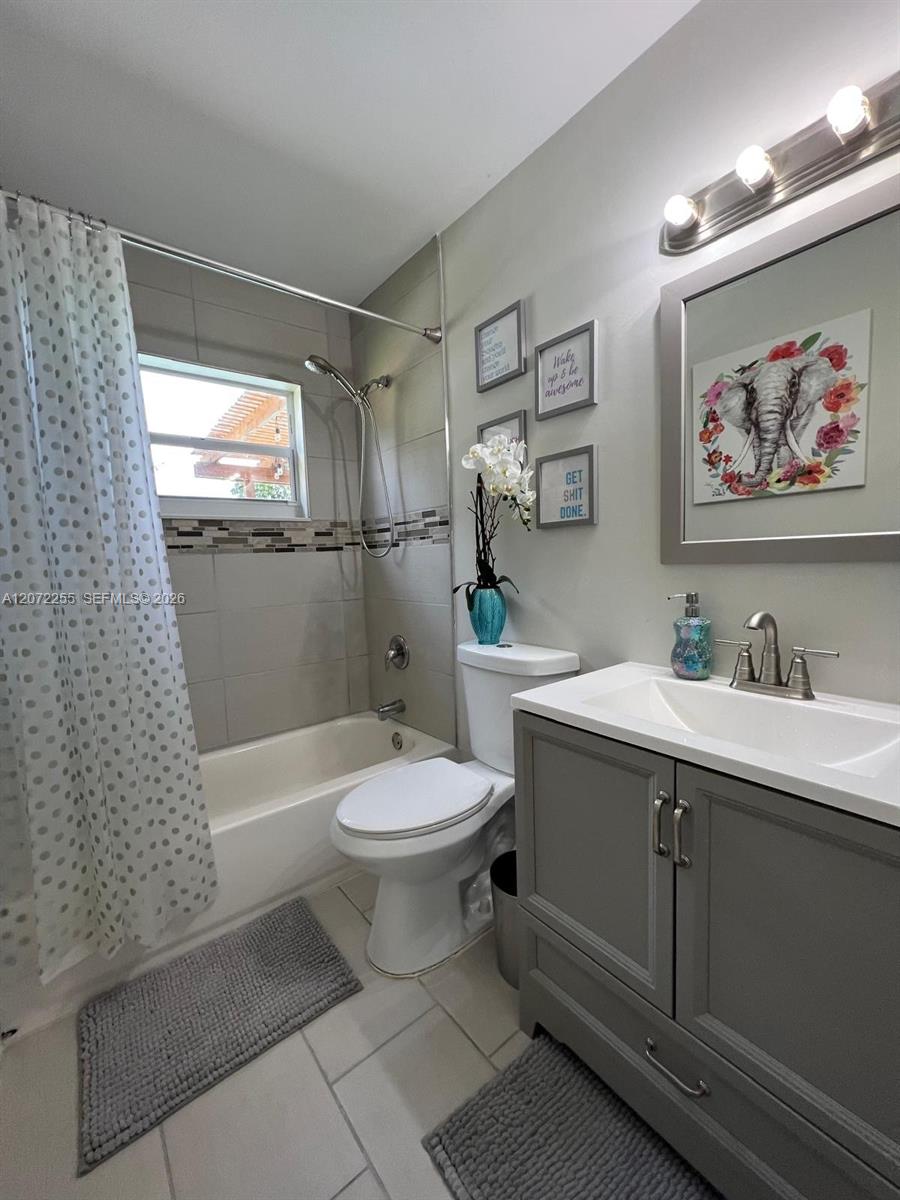 A12072255 Property Photo 6