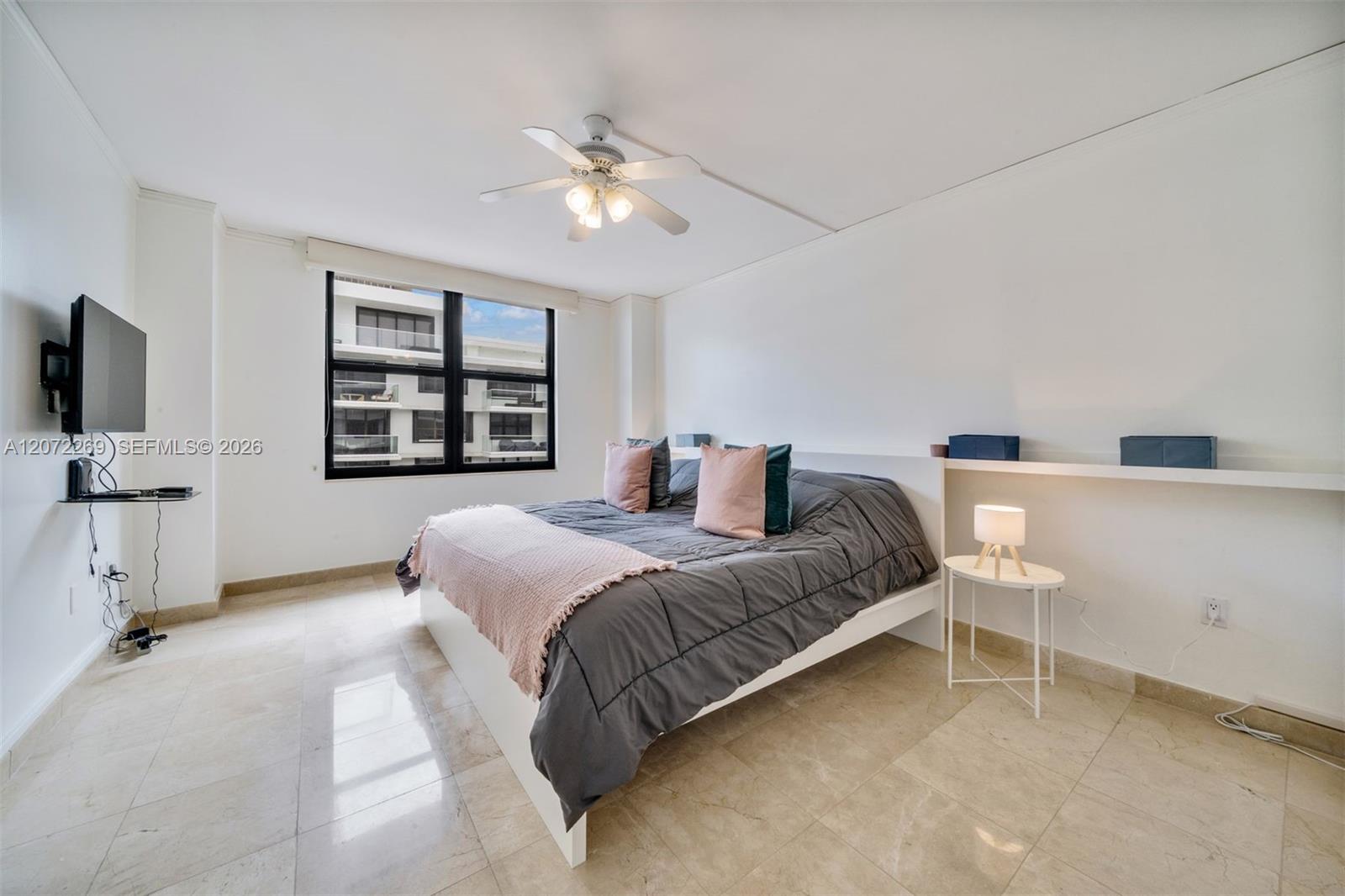 9801 Collins Avenue 19h Property Photo 11