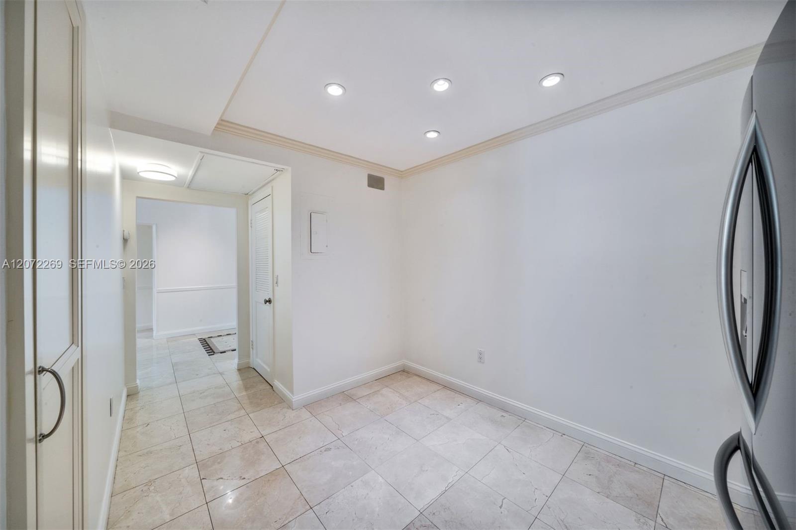 9801 Collins Avenue 19h Property Photo 13