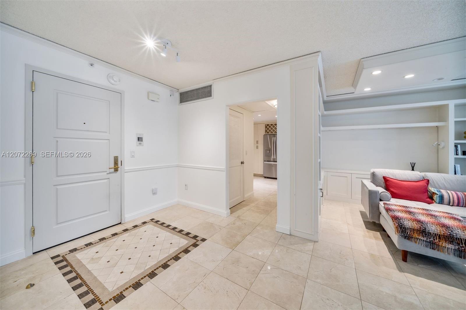9801 Collins Avenue 19h Property Photo 19