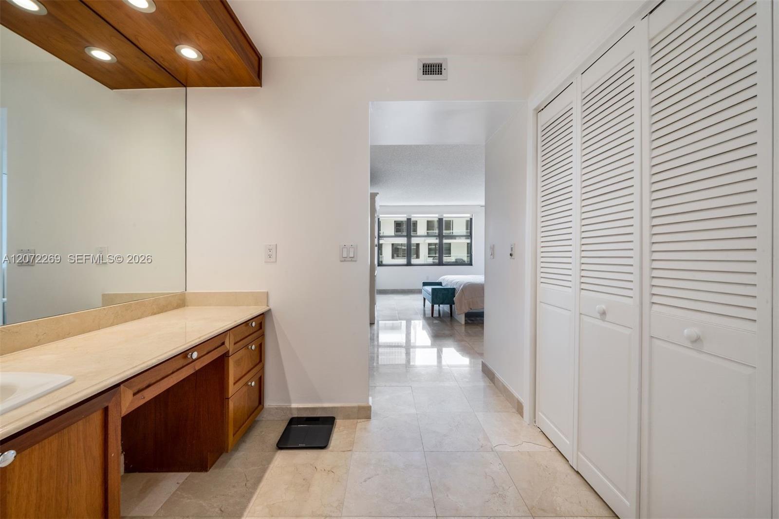9801 Collins Avenue 19h Property Photo 20