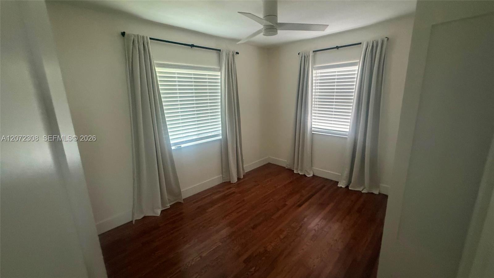 52 Ne 51st Street Property Photo 6