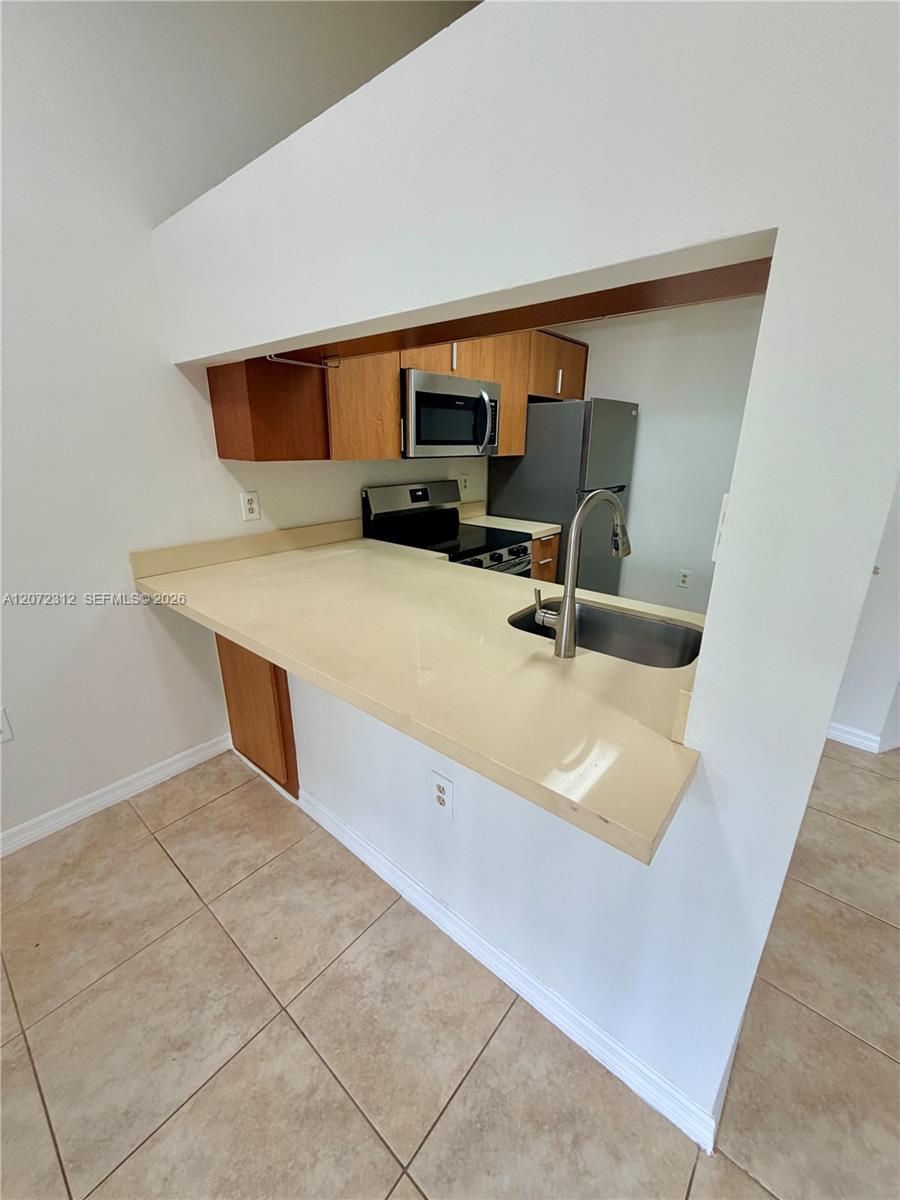 A12072312 Property Photo 10