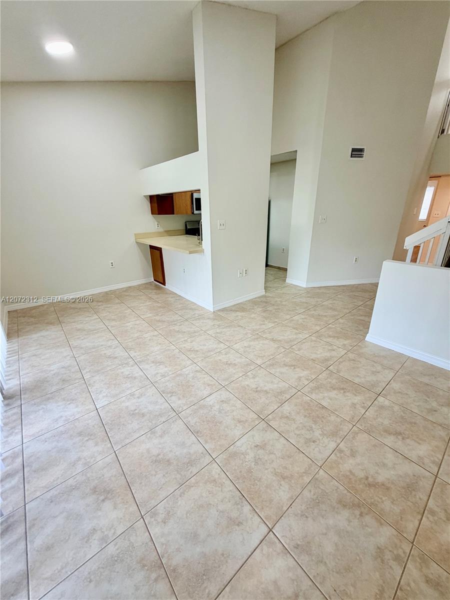 A12072312 Property Photo 15