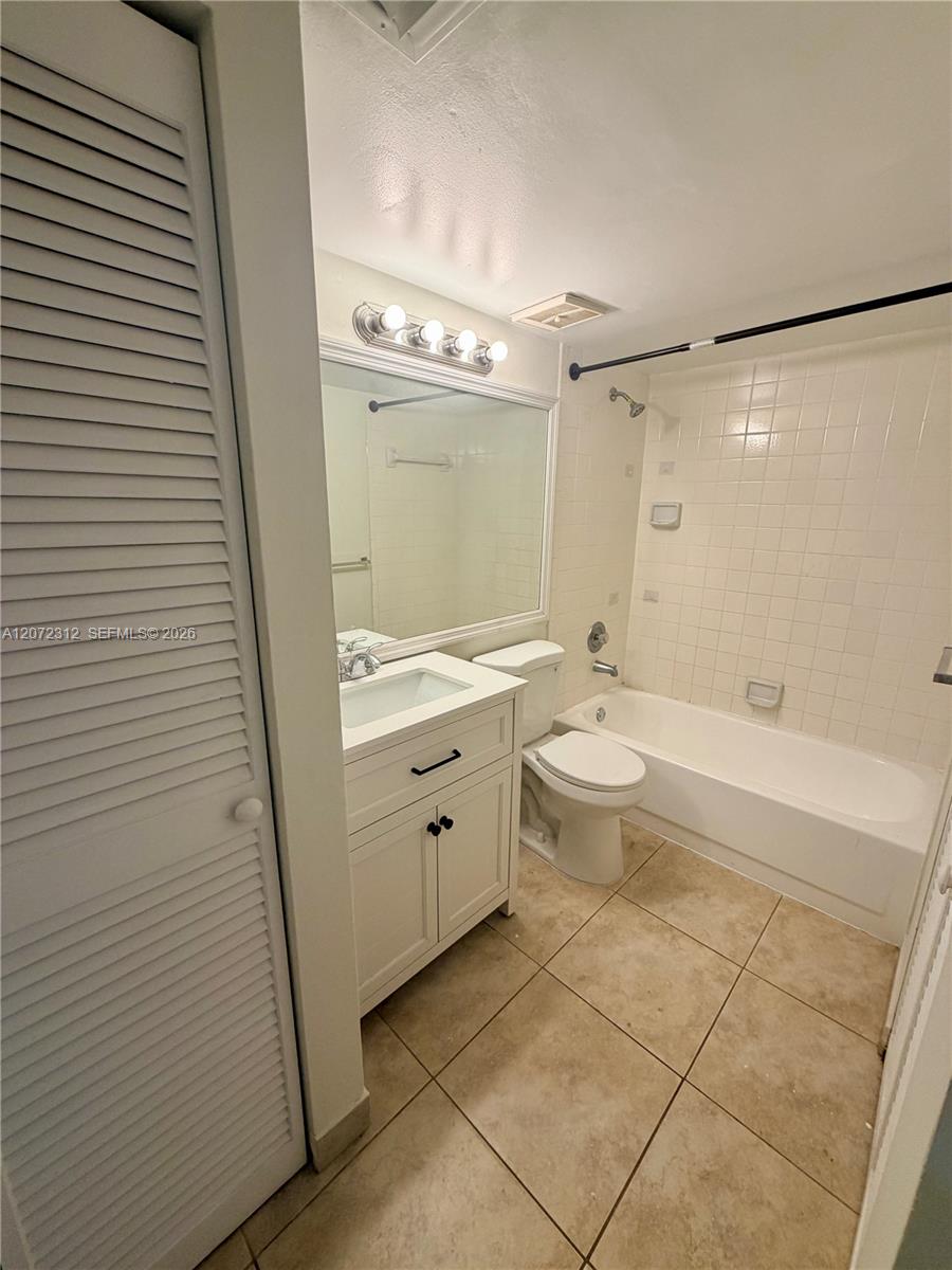 A12072312 Property Photo 20