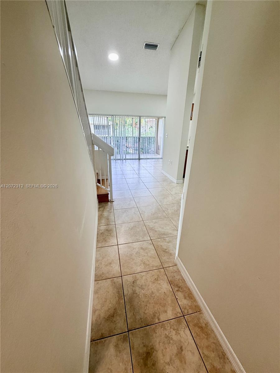 A12072312 Property Photo 26