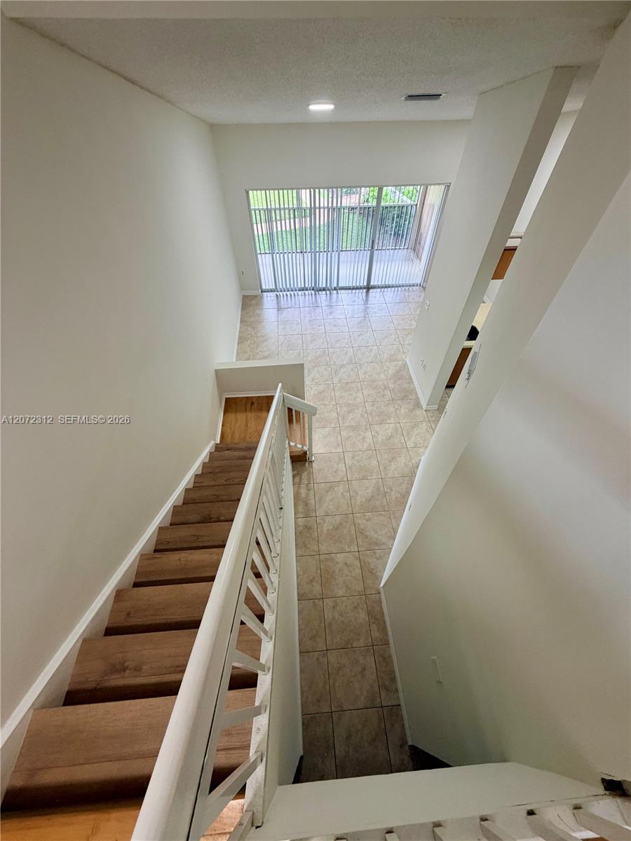A12072312 Property Photo 28