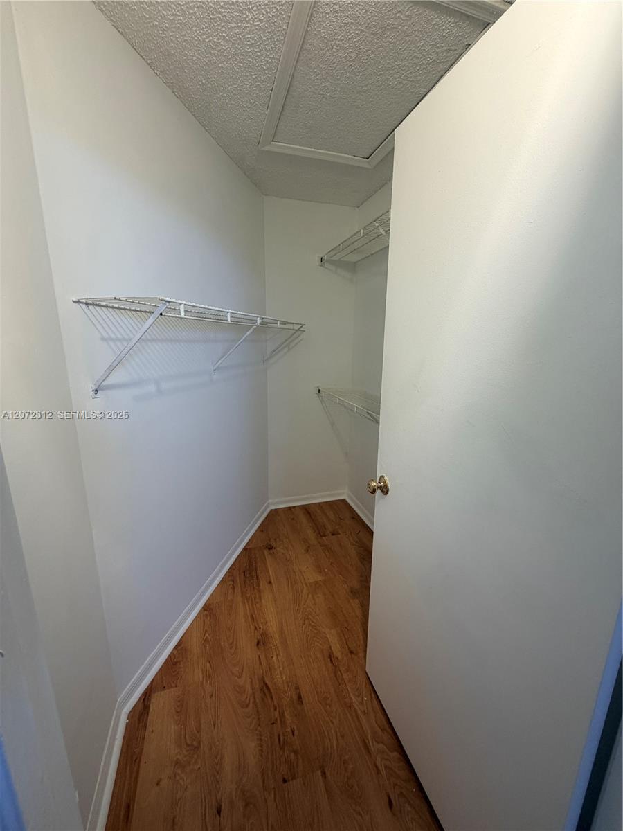 A12072312 Property Photo 42