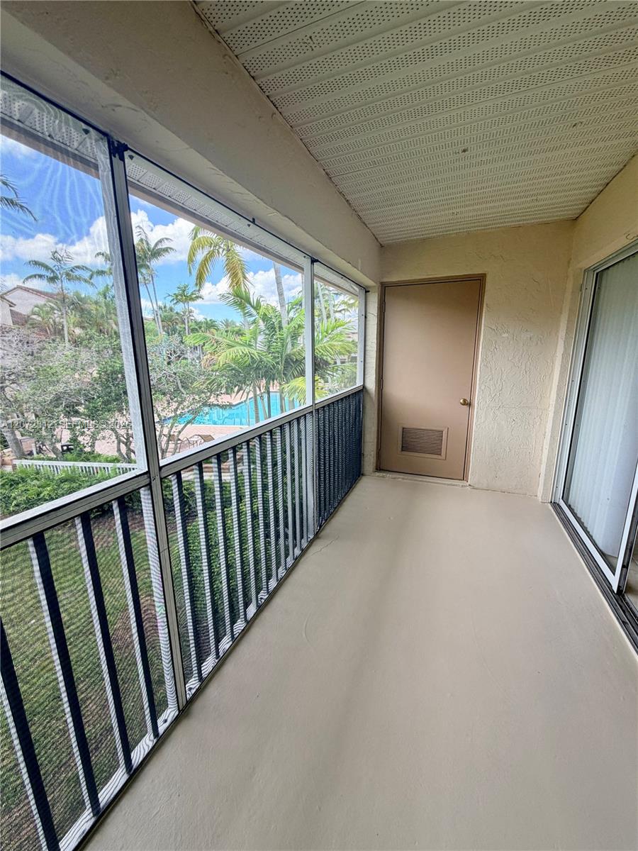 A12072312 Property Photo 47