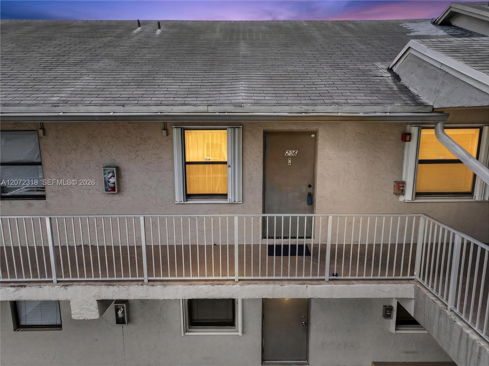 7670 Sw 152nd Avenue 206 Property Photo 1