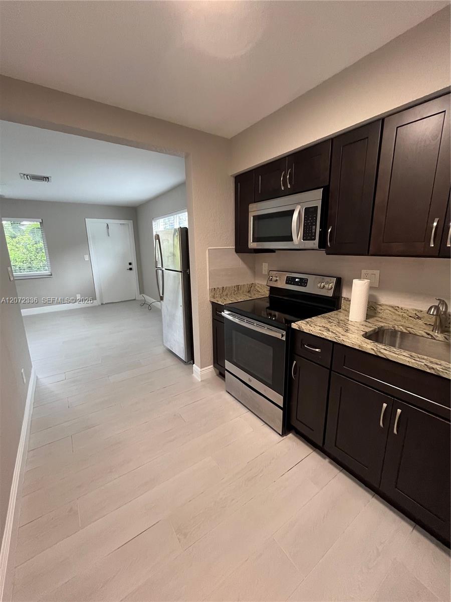 1015 W Las Olas Boulevard 1 Property Photo 6