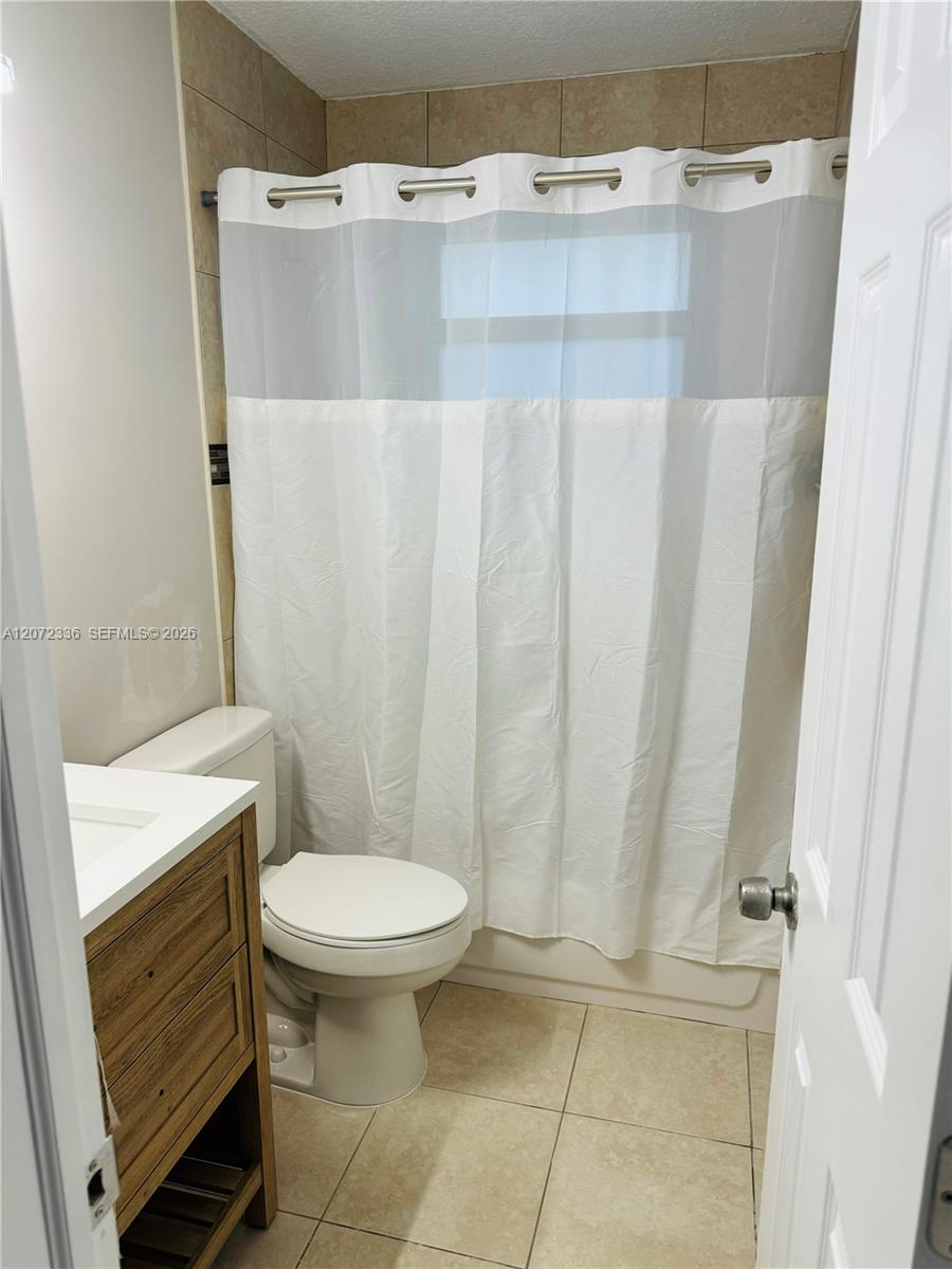1015 W Las Olas Boulevard 1 Property Photo 12