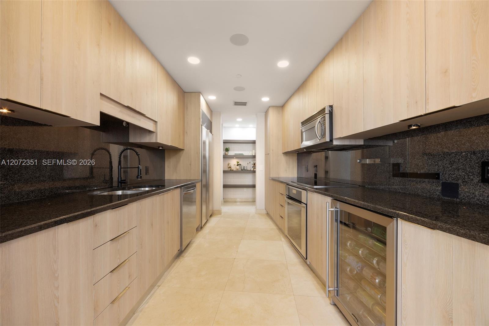 901 Brickell Key Boulevard 2506 Property Photo 9