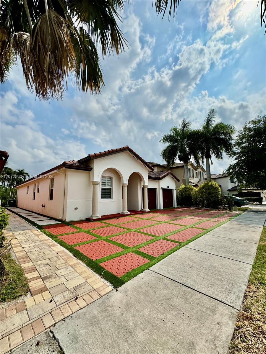 14974 Sw 18th Terrace Property Photo 3