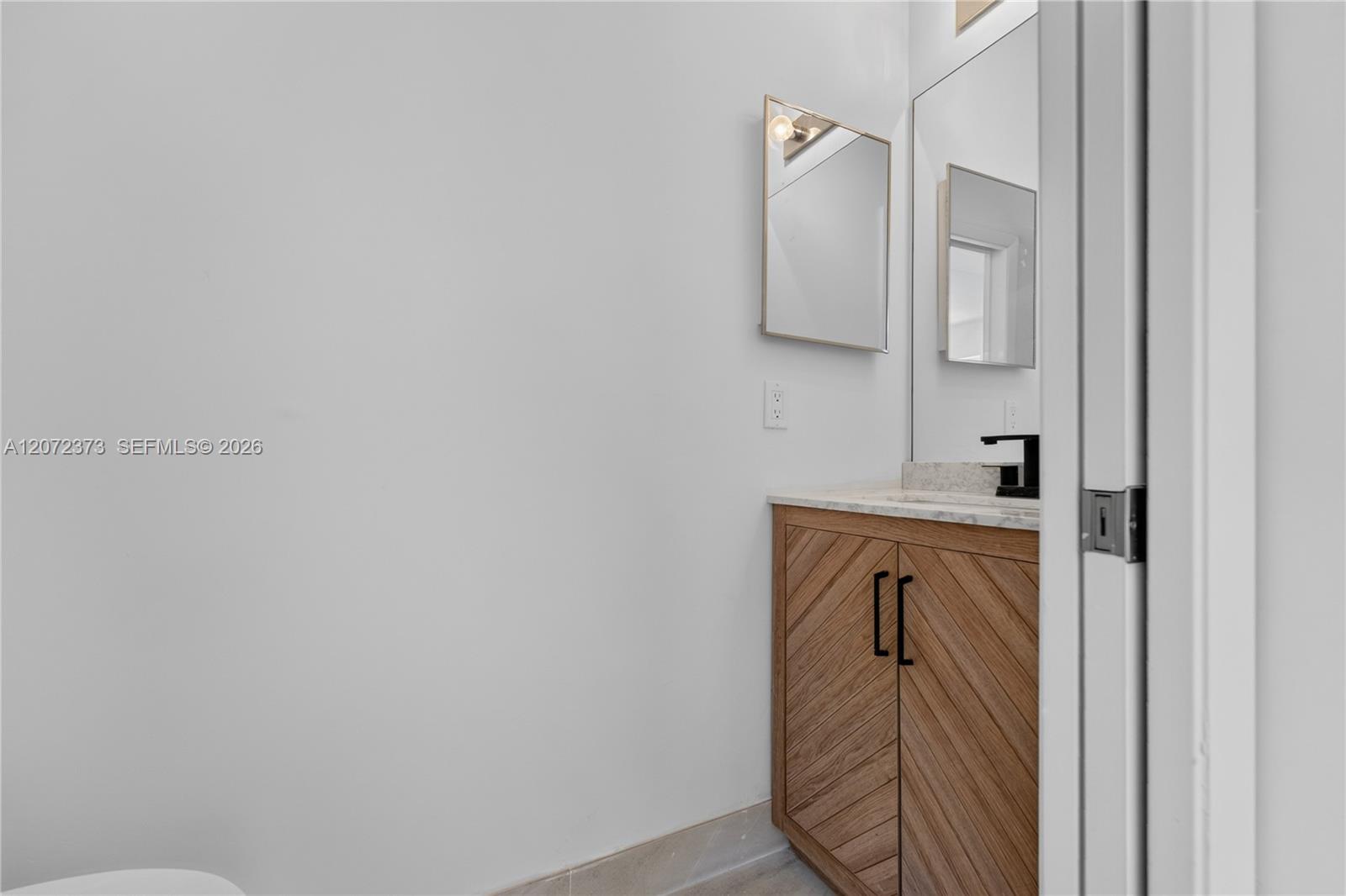 6733 Bayfront Drive Property Photo 27