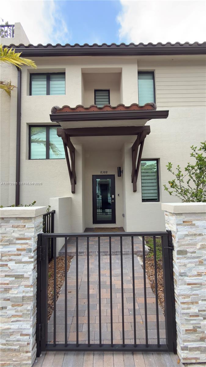 8388 Nw 49th Street Property Photo 2