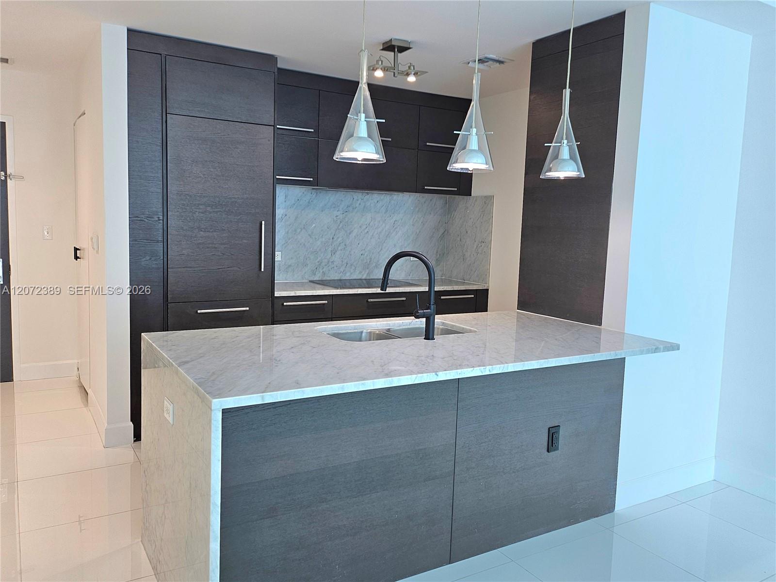900 Biscayne Boulevard 4210 Property Photo 3
