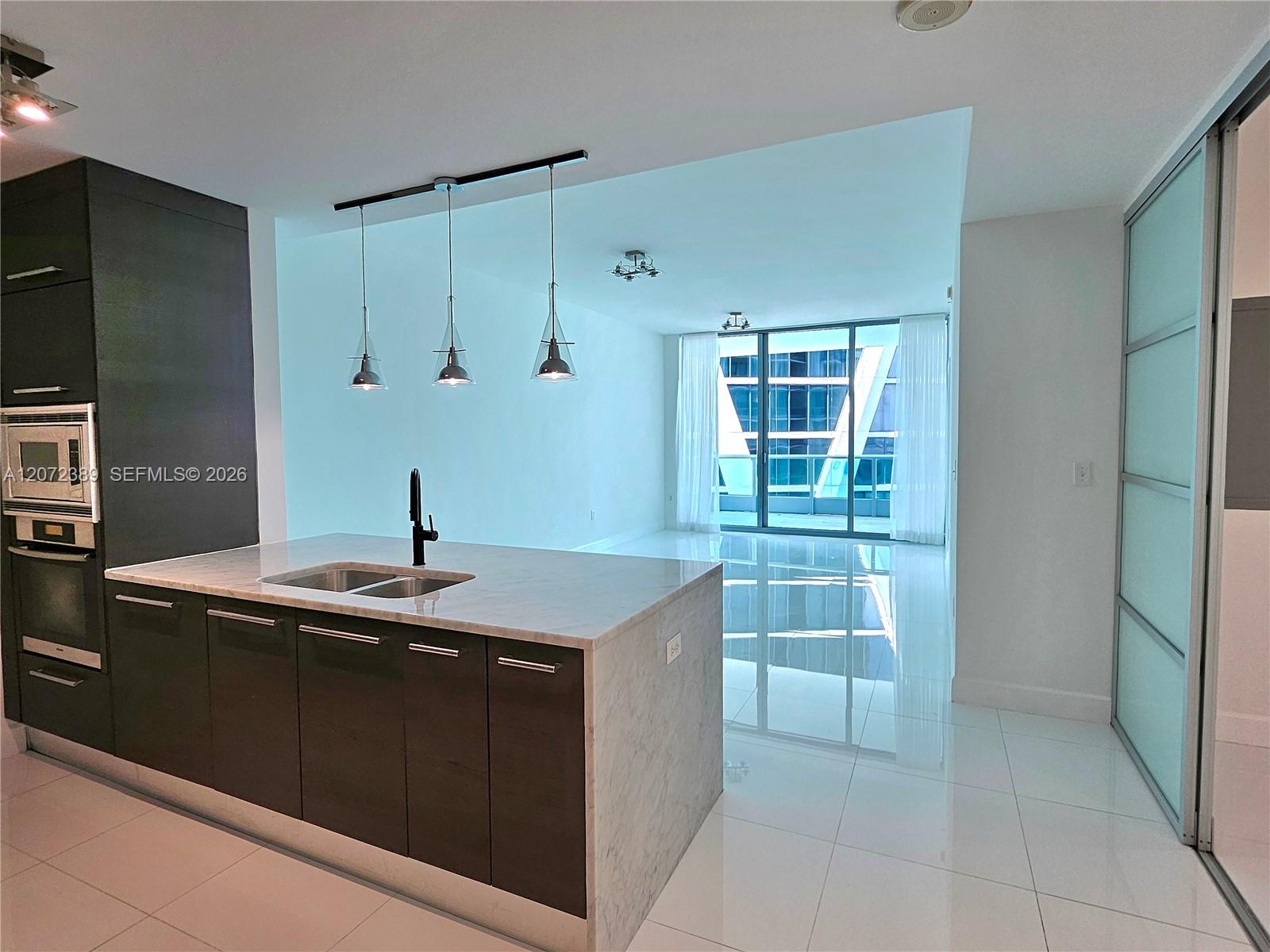 900 Biscayne Boulevard 4210 Property Photo 4