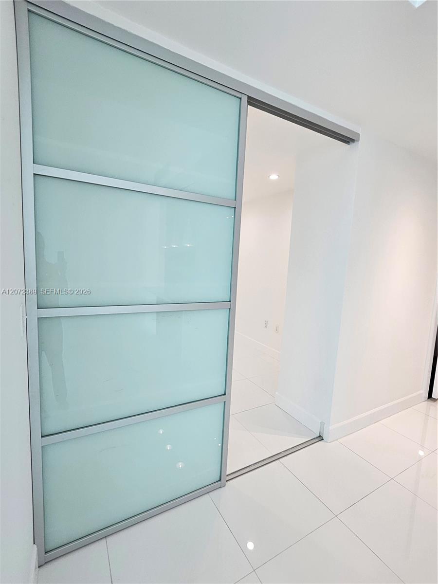 900 Biscayne Boulevard 4210 Property Photo 8