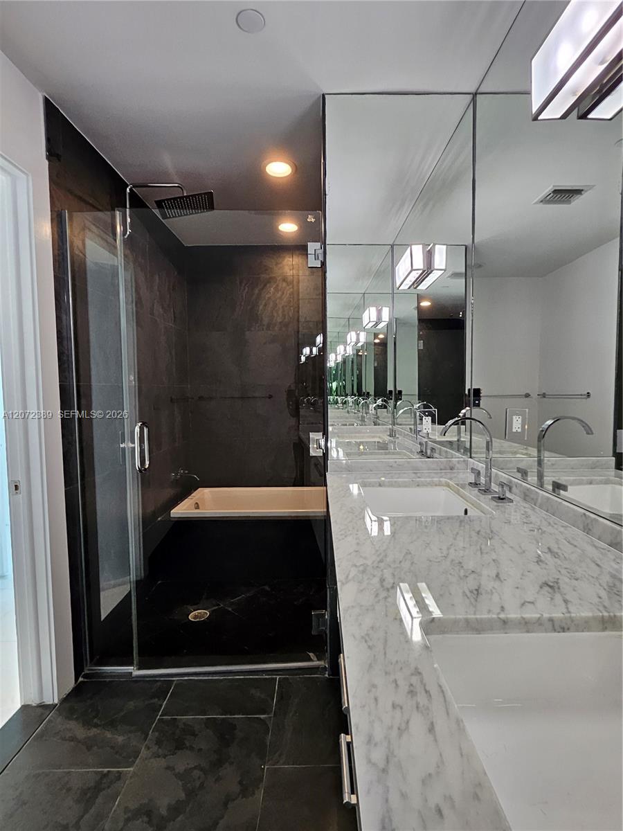 900 Biscayne Boulevard 4210 Property Photo 16