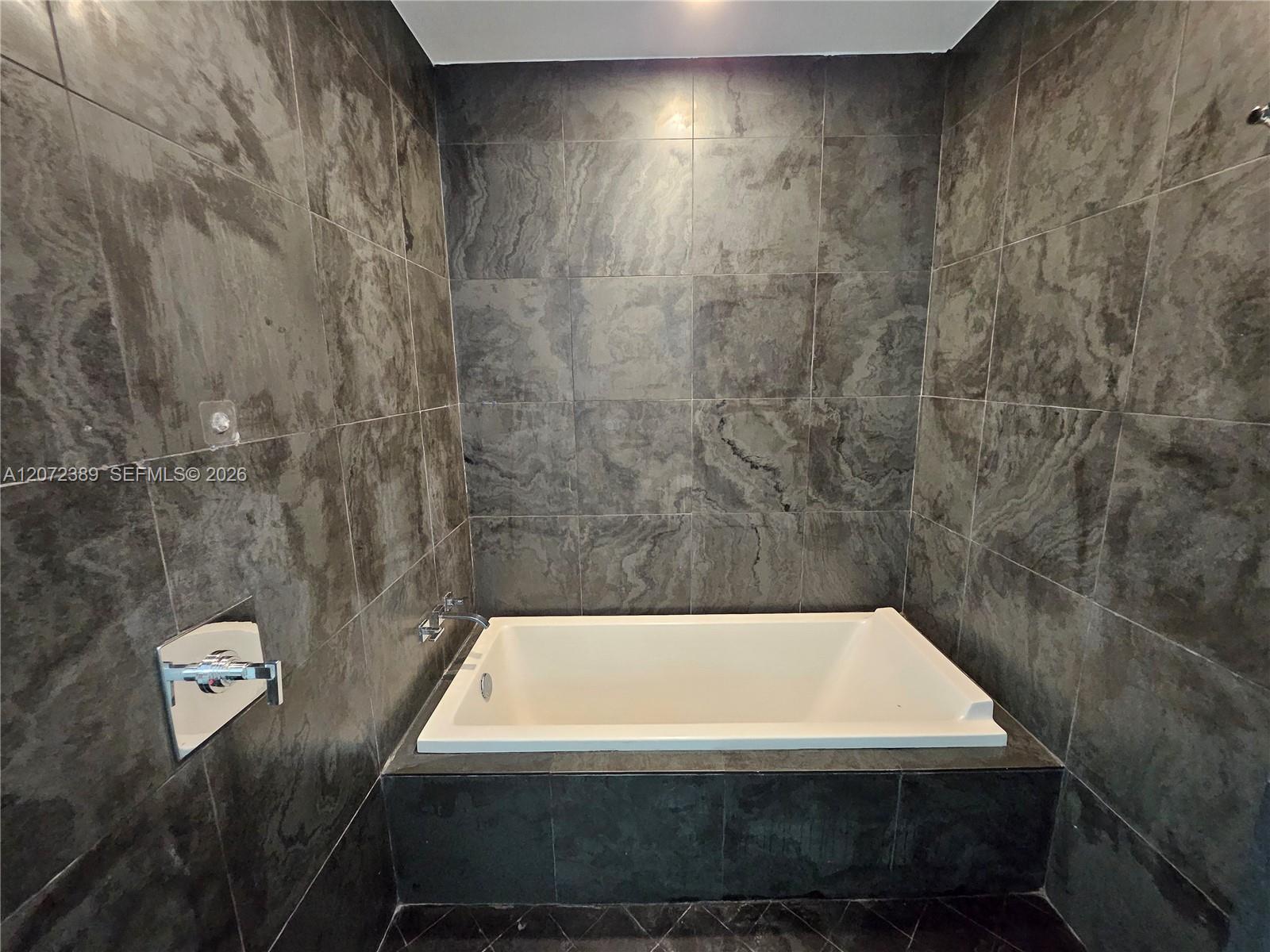 900 Biscayne Boulevard 4210 Property Photo 17