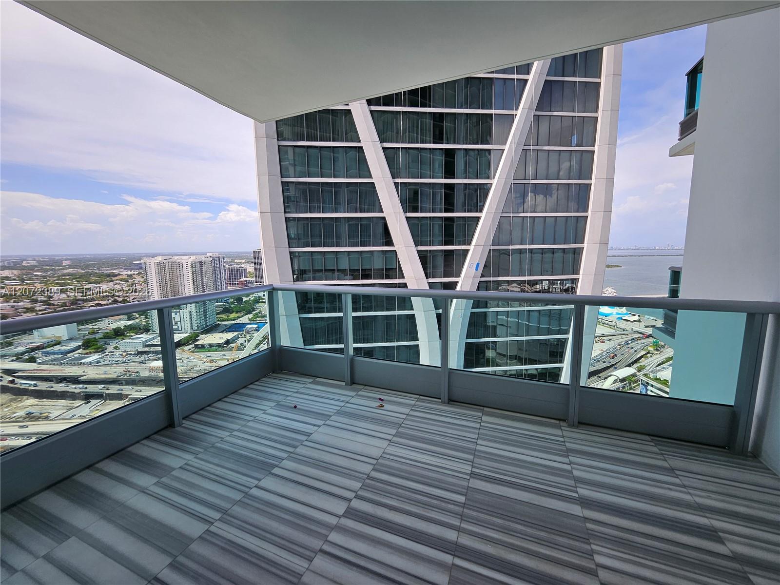 900 Biscayne Boulevard 4210 Property Photo 25
