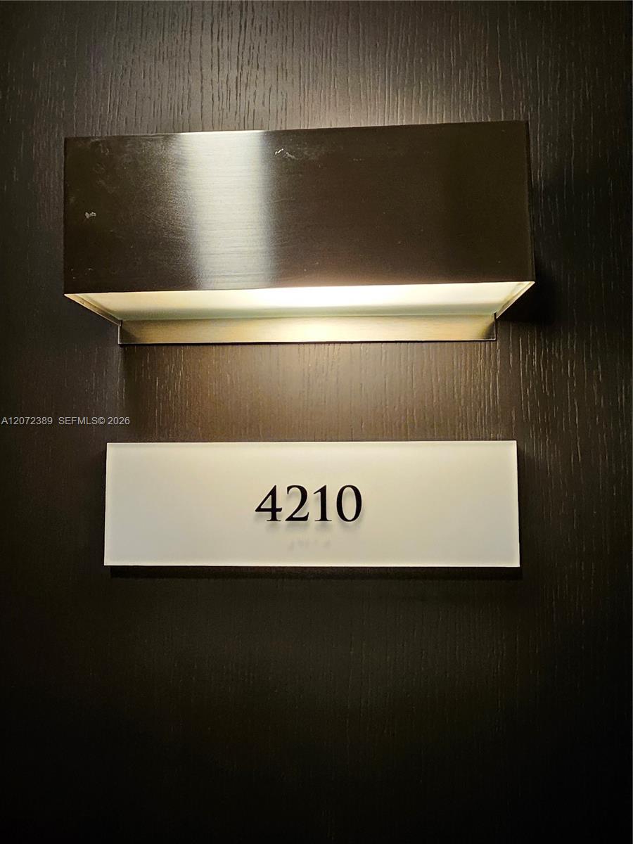 900 Biscayne Boulevard 4210 Property Photo 28