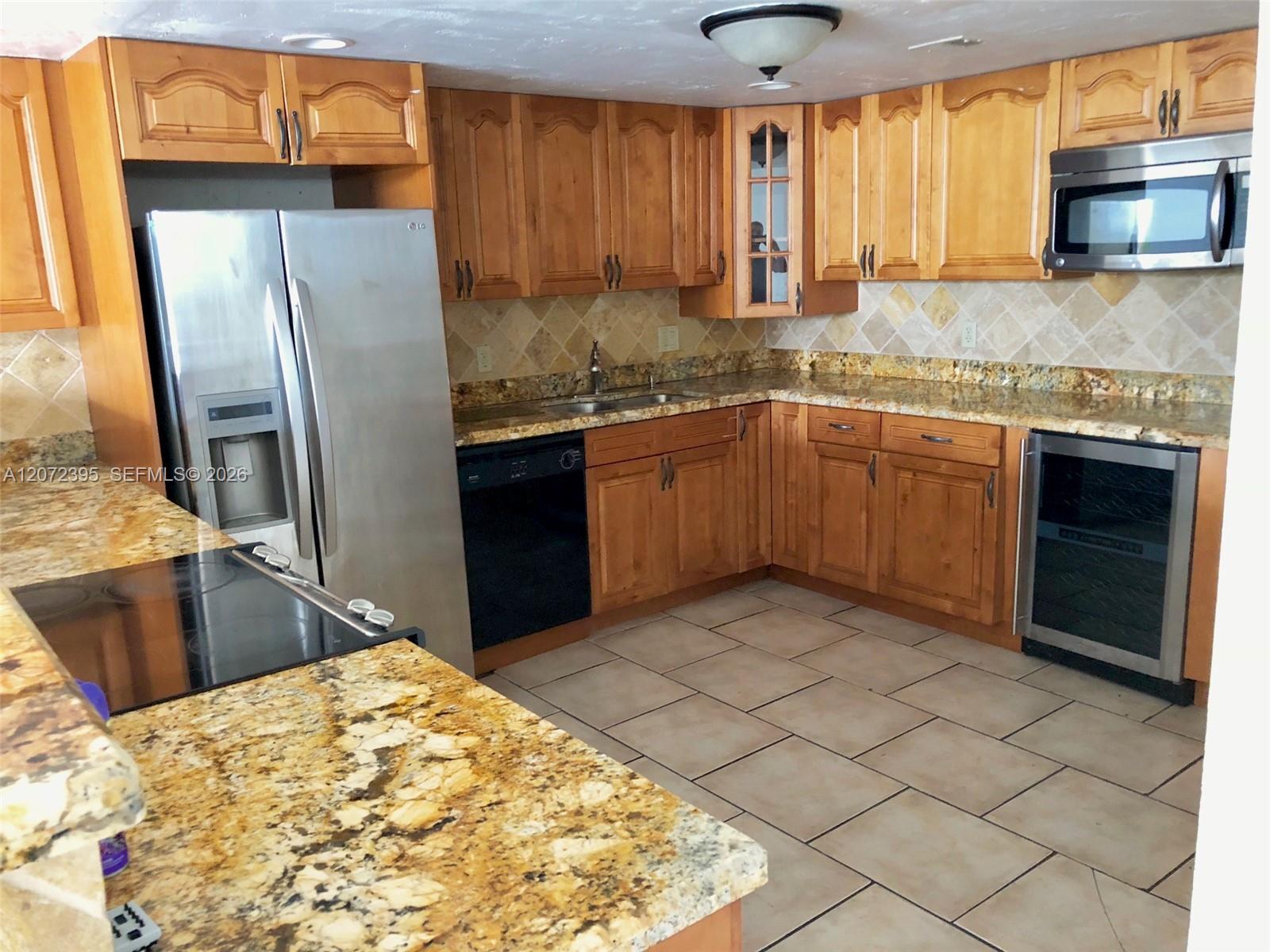 13499 Biscayne Boulevard 506 Property Photo 1