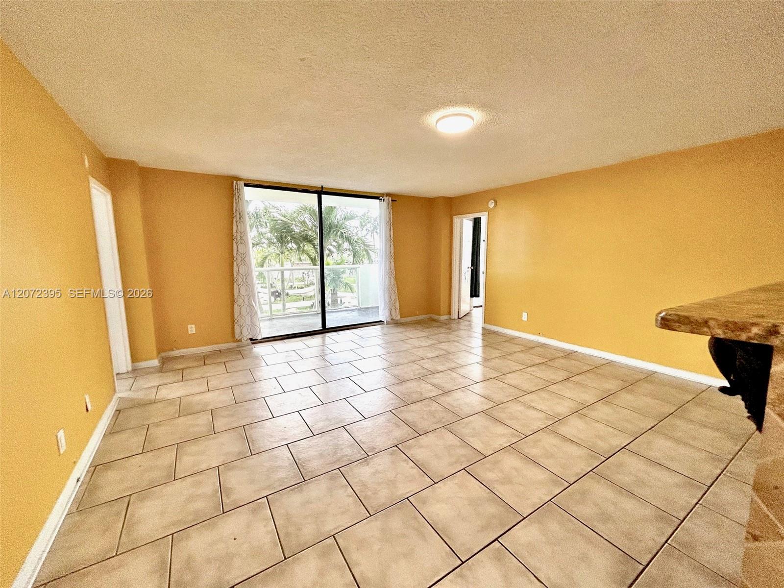 13499 Biscayne Boulevard 506 Property Photo 3