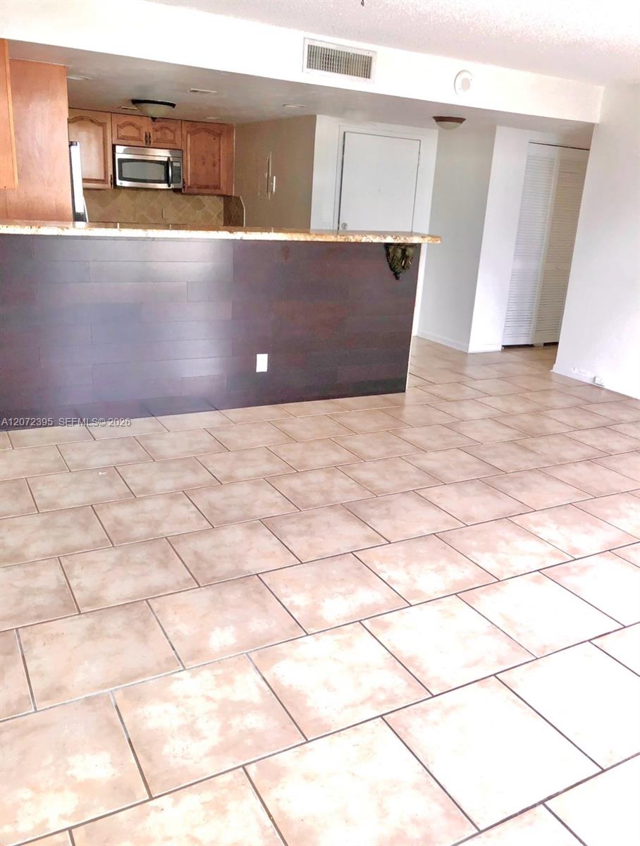 13499 Biscayne Boulevard 506 Property Photo 5