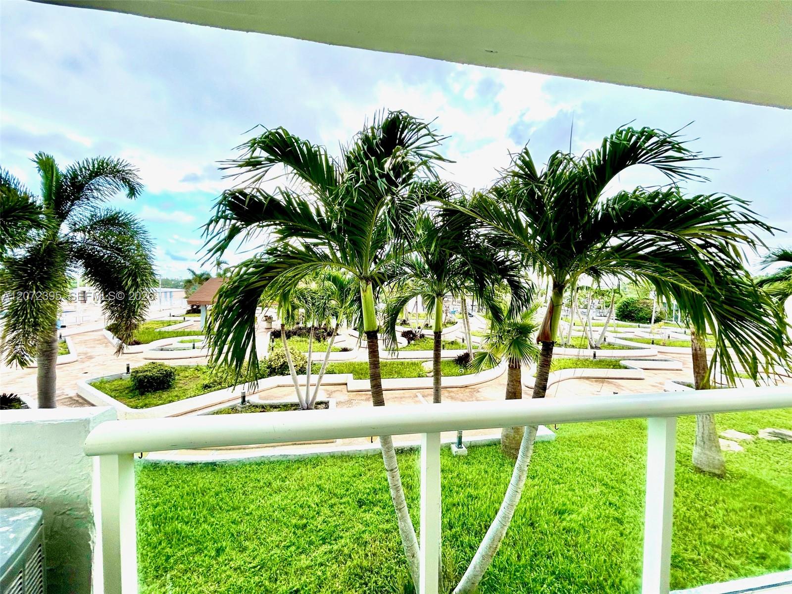 13499 Biscayne Boulevard 506 Property Photo 8