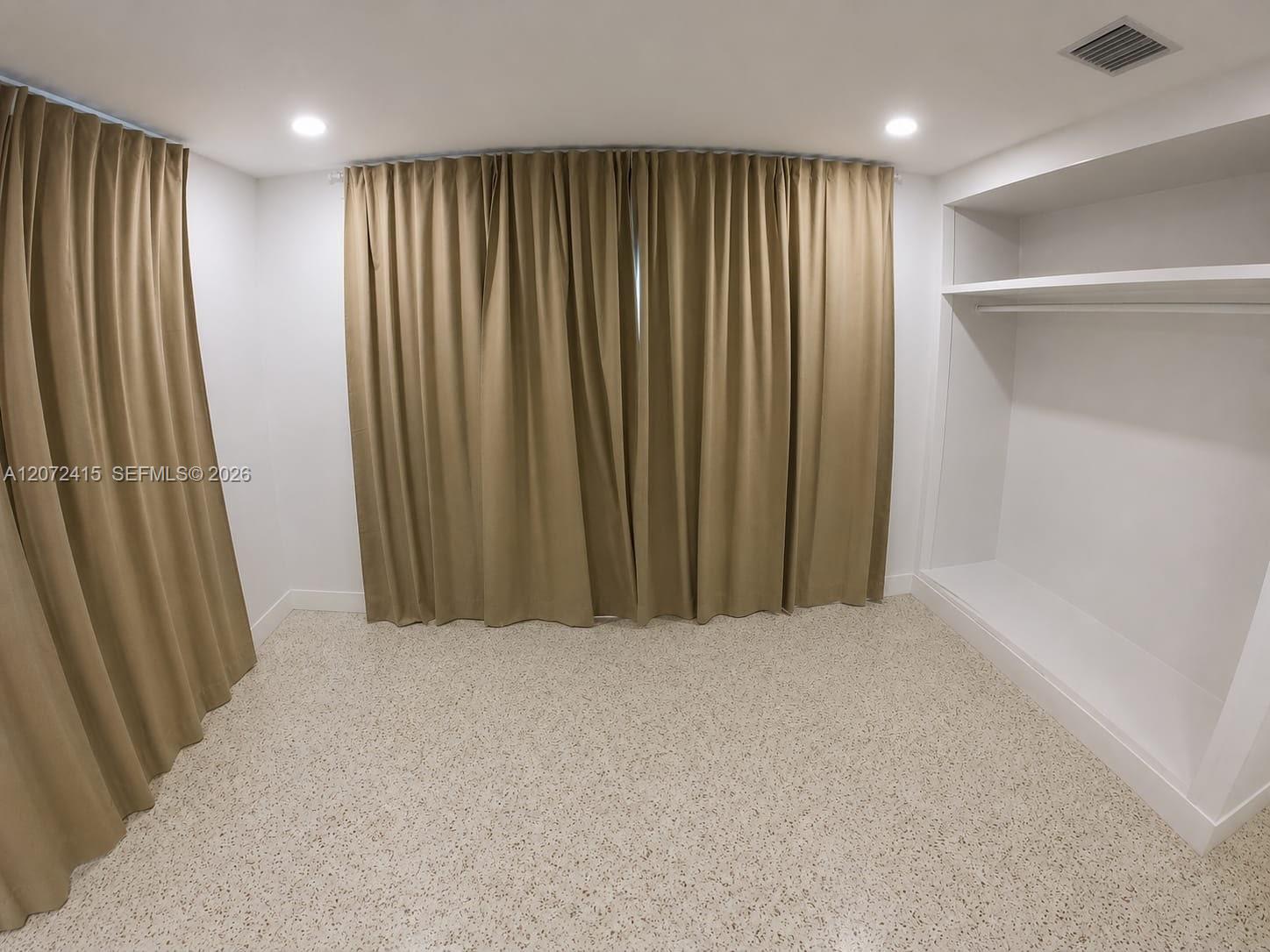 A12072415 Property Photo 4
