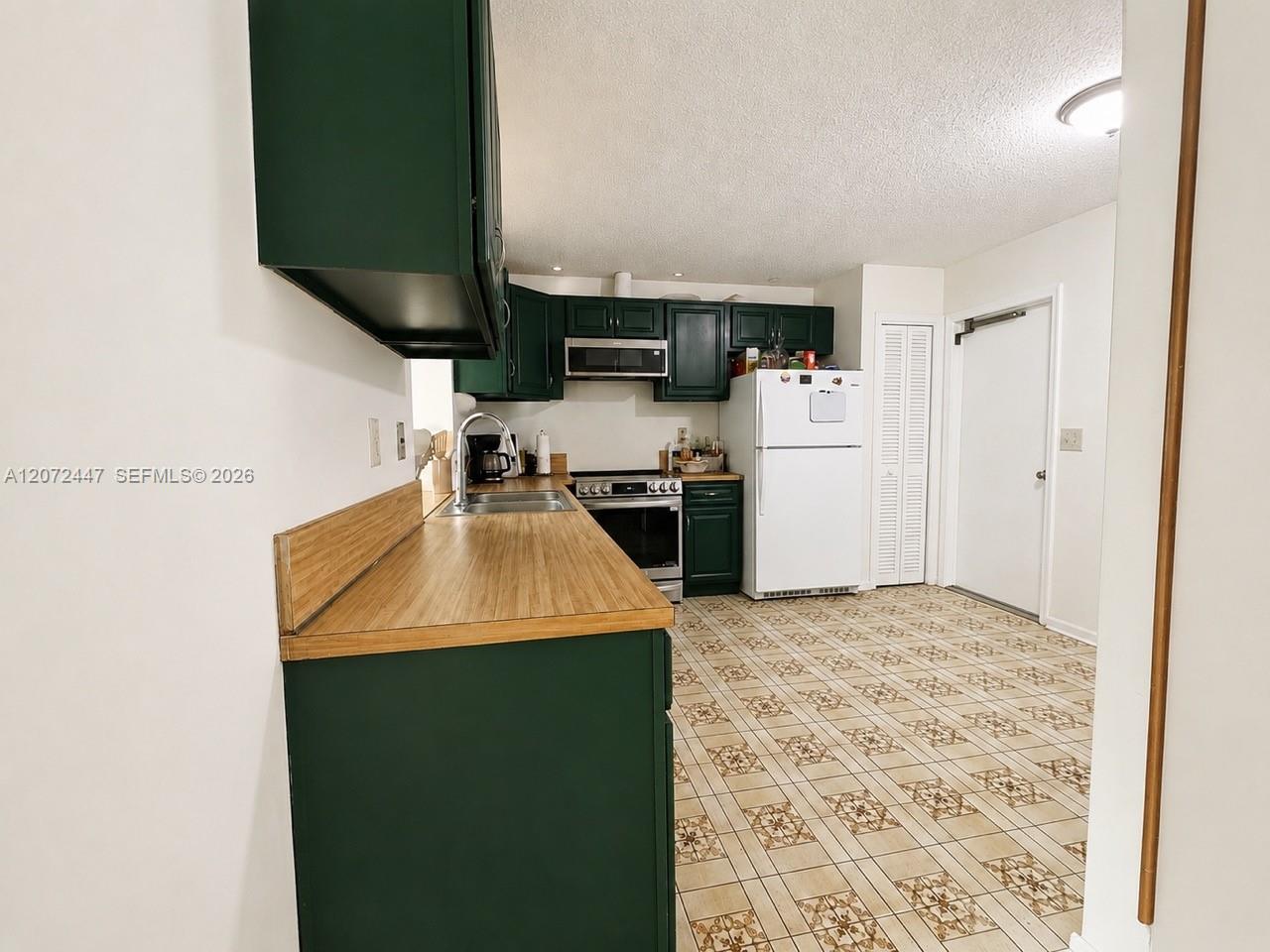 2001 Sw 87th Avenue Property Photo 24