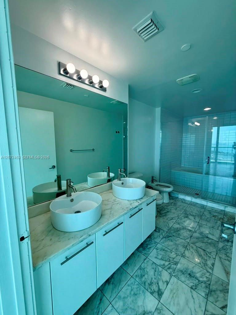 888 Biscayne Boulevard 3611 Property Photo 13