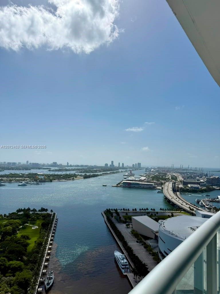 888 Biscayne Boulevard 3611 Property Photo 18