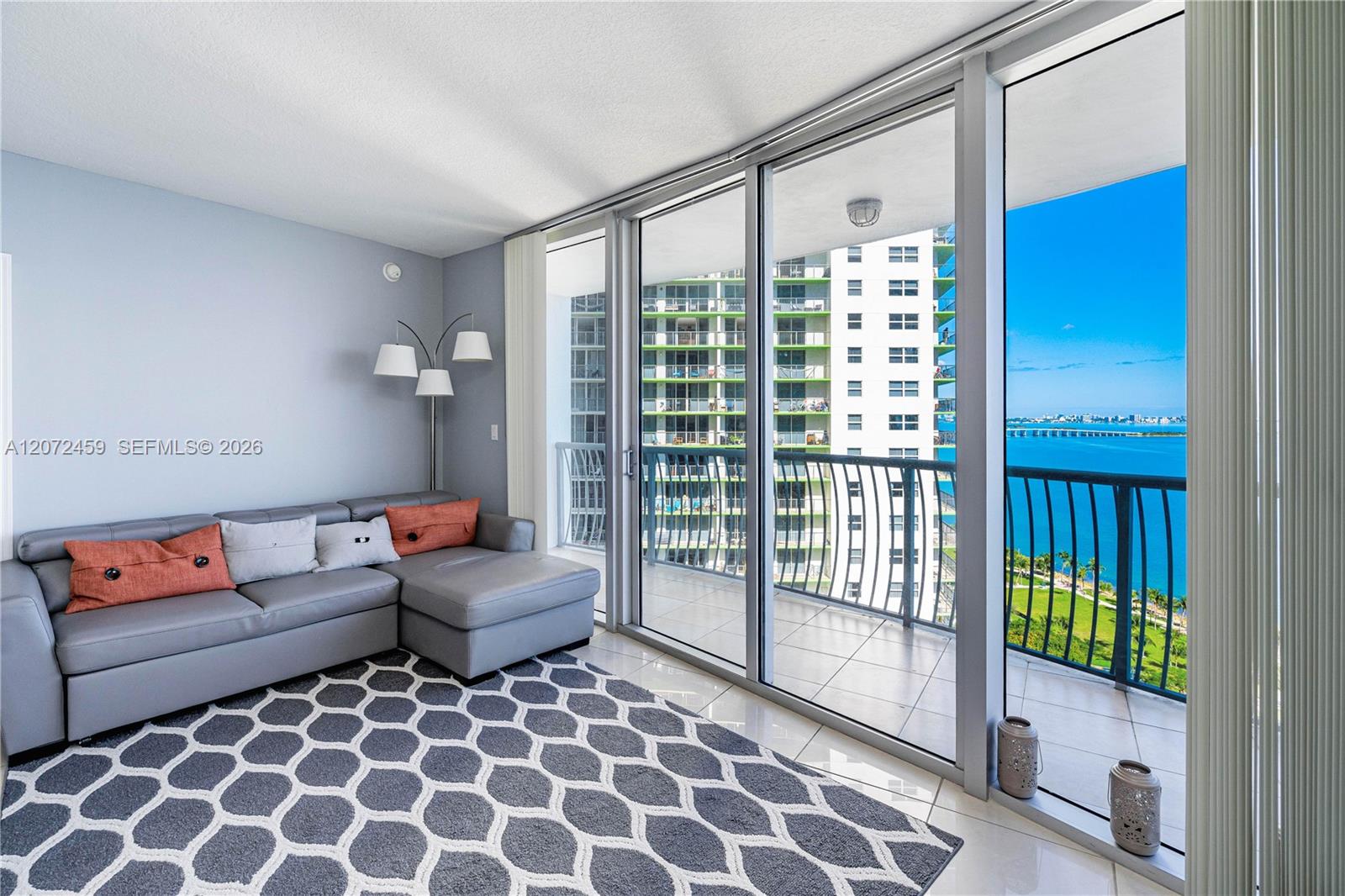 1750 N Bayshore Drive 2301 Property Photo 4