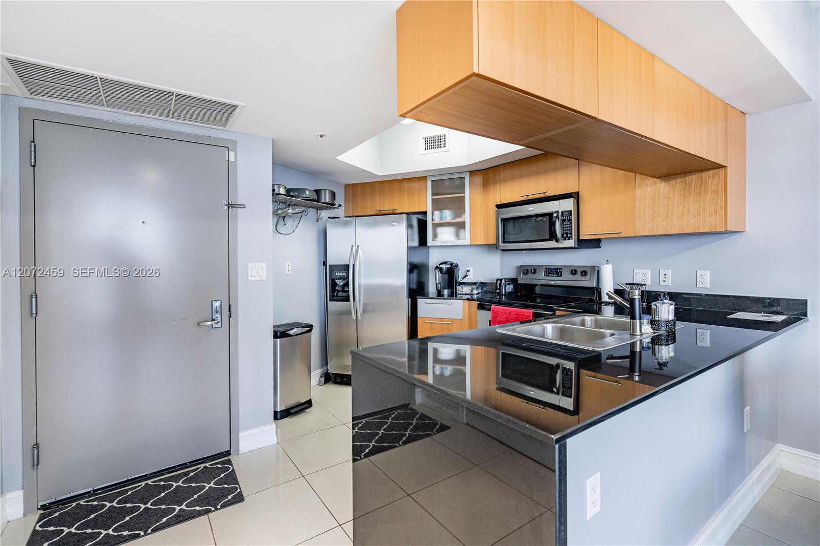 1750 N Bayshore Drive 2301 Property Photo 5