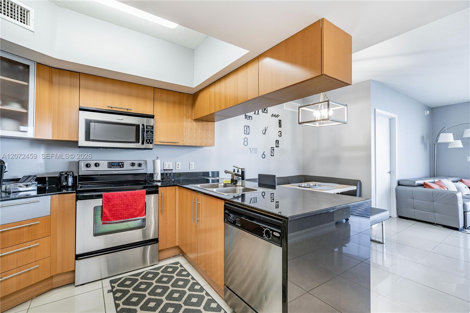 1750 N Bayshore Drive 2301 Property Photo 6