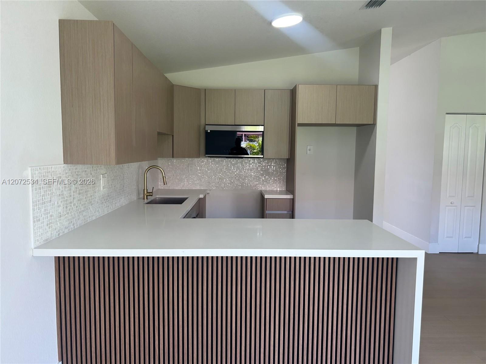 A12072534 Property Photo 1